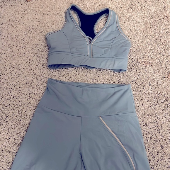 ONZIE Workout Set - Picture 7 of 10